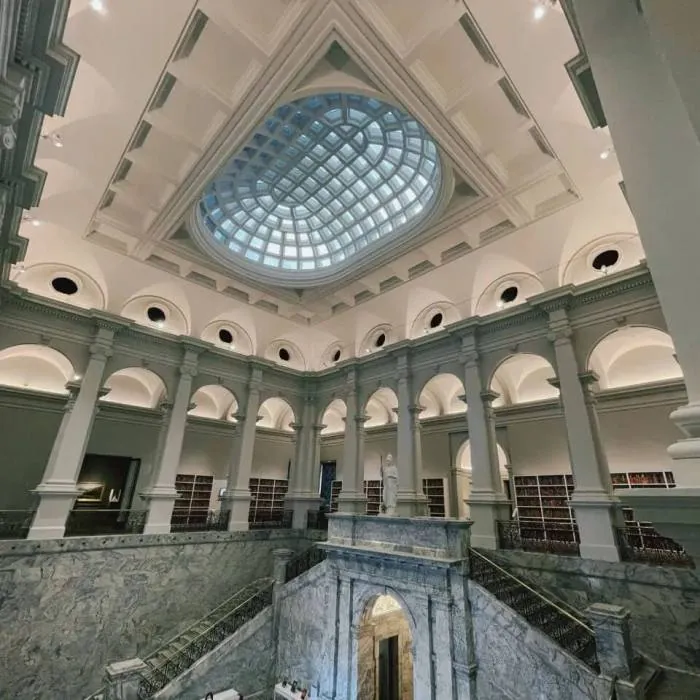 The domed & vaulted roof interior of the Cantor Visual Arts Center at Stanford University.